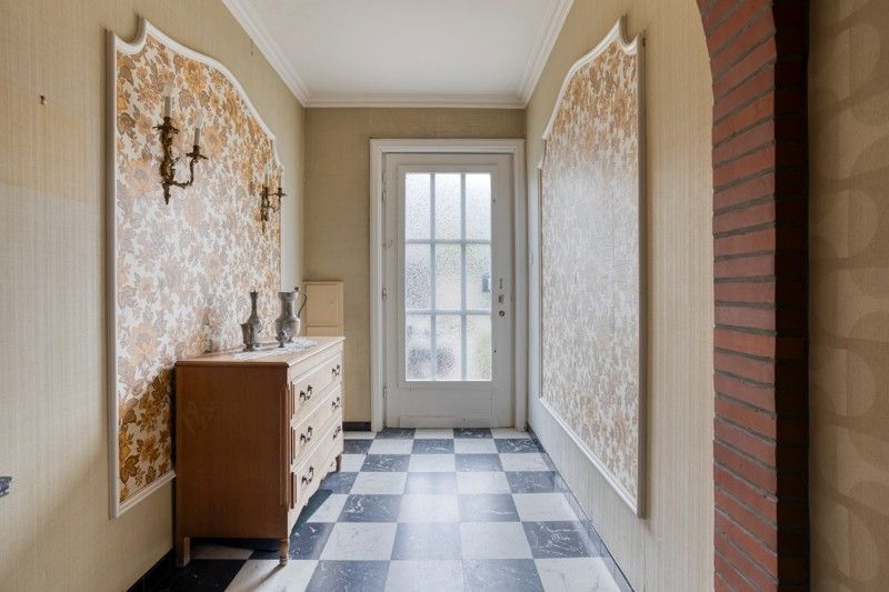 🏡 Te renoveren gezinswoning met potentieel TE KOOP in Meulebeke! foto 3
