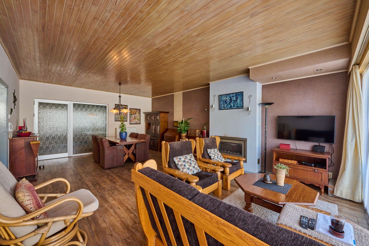 Goed onderhouden Instapklaar appartement met aangenaam wooncomfort gelegen op een gegeerde locatie foto 2