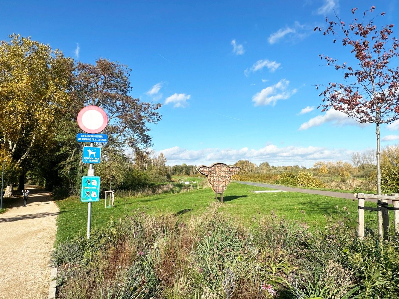 Modern appartement met 2 slaapkamers, aangenaam terras & autostaanplaats in Lier! foto 15