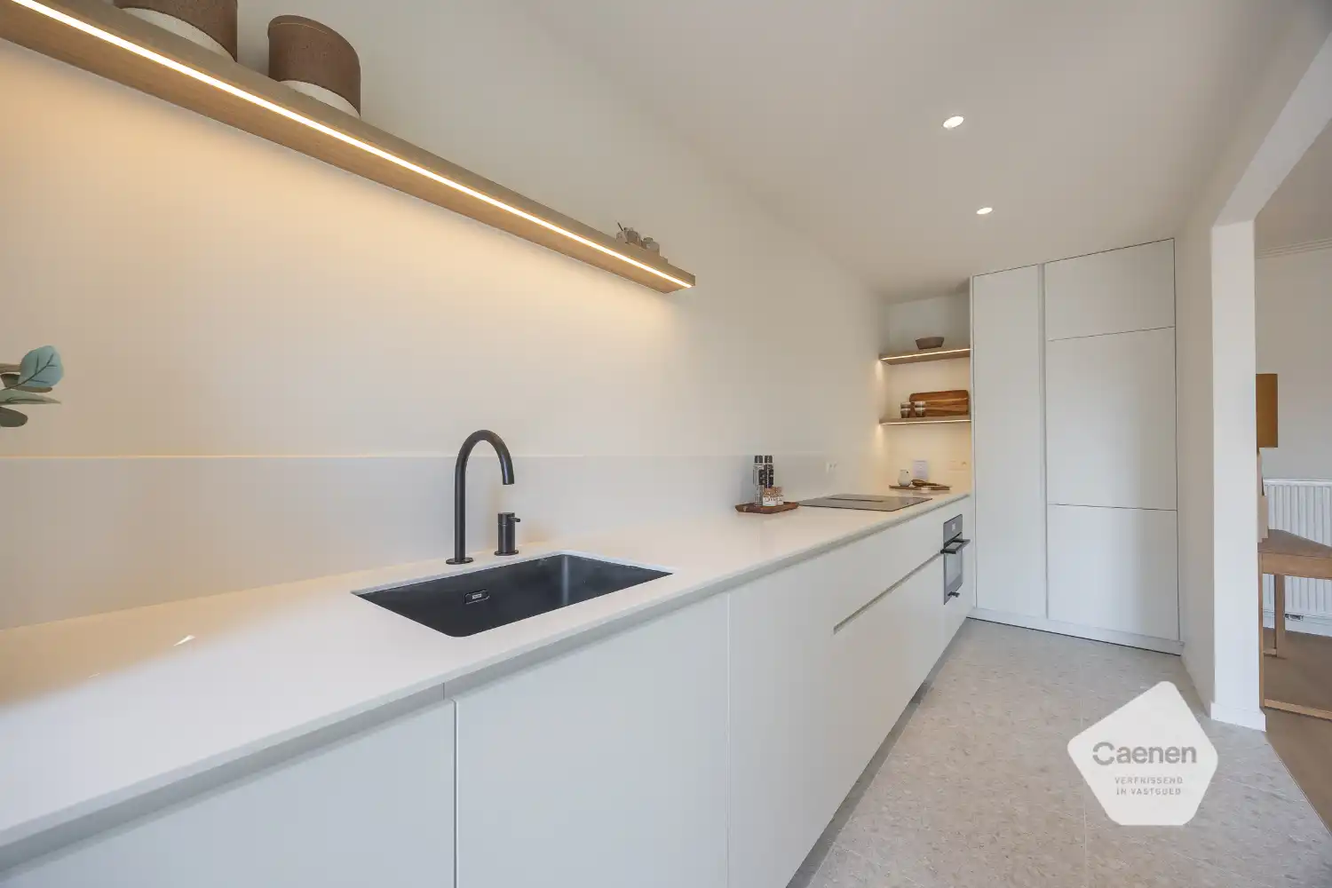 Gerenoveerd drie slaapkamer appartement foto 7