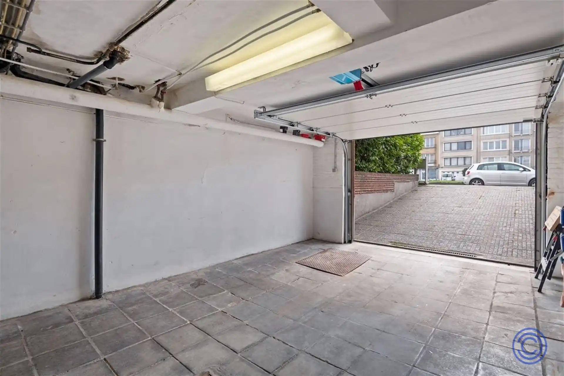 Instapklaar gelijkvloers met 3 slpk + tuin + dubbele garage! foto 17