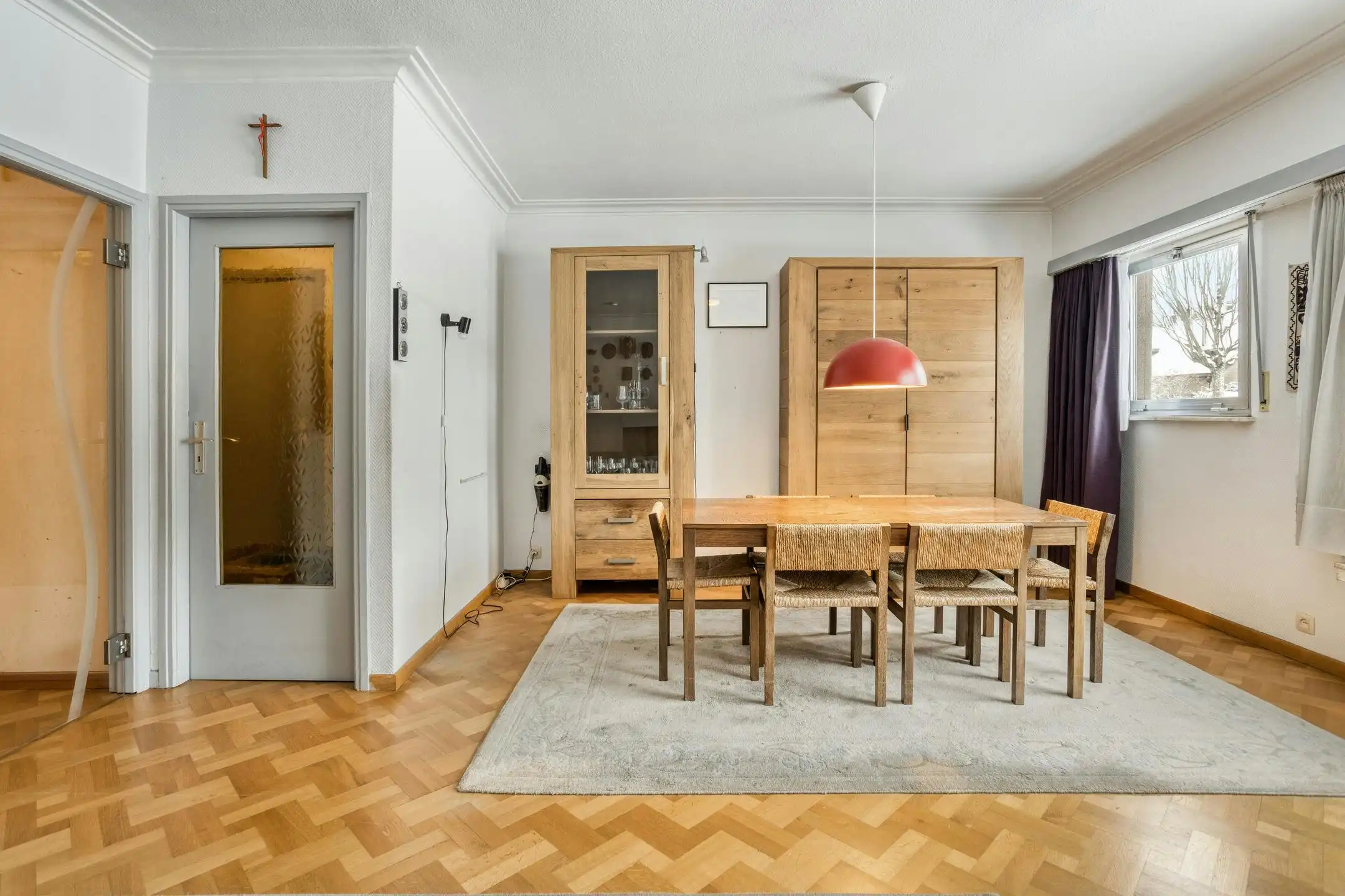 Te renoveren appartement van ca. 110 m² te koop in Wilrijk foto 4