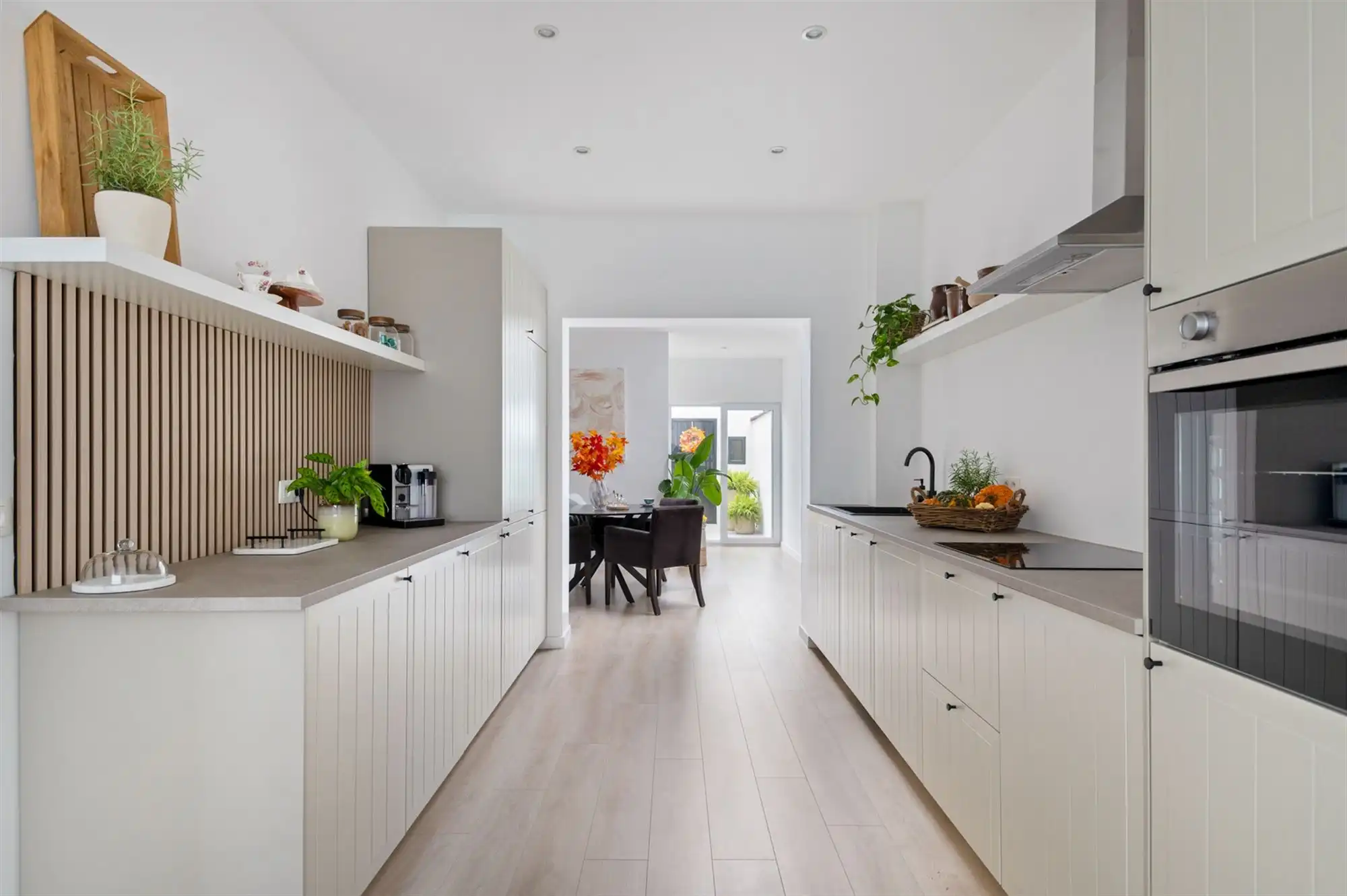 Volledig gerenoveerde woning met 3 slaapkamers foto 3