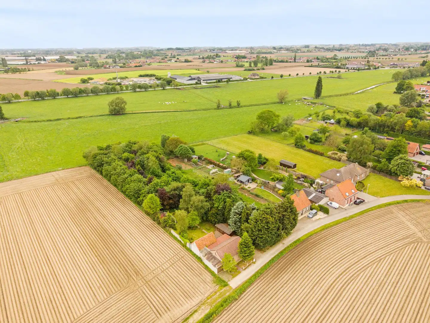 Zuidgericht perceel met prachtig landelijk verzicht op een rustige ligging in Ledegem foto 7