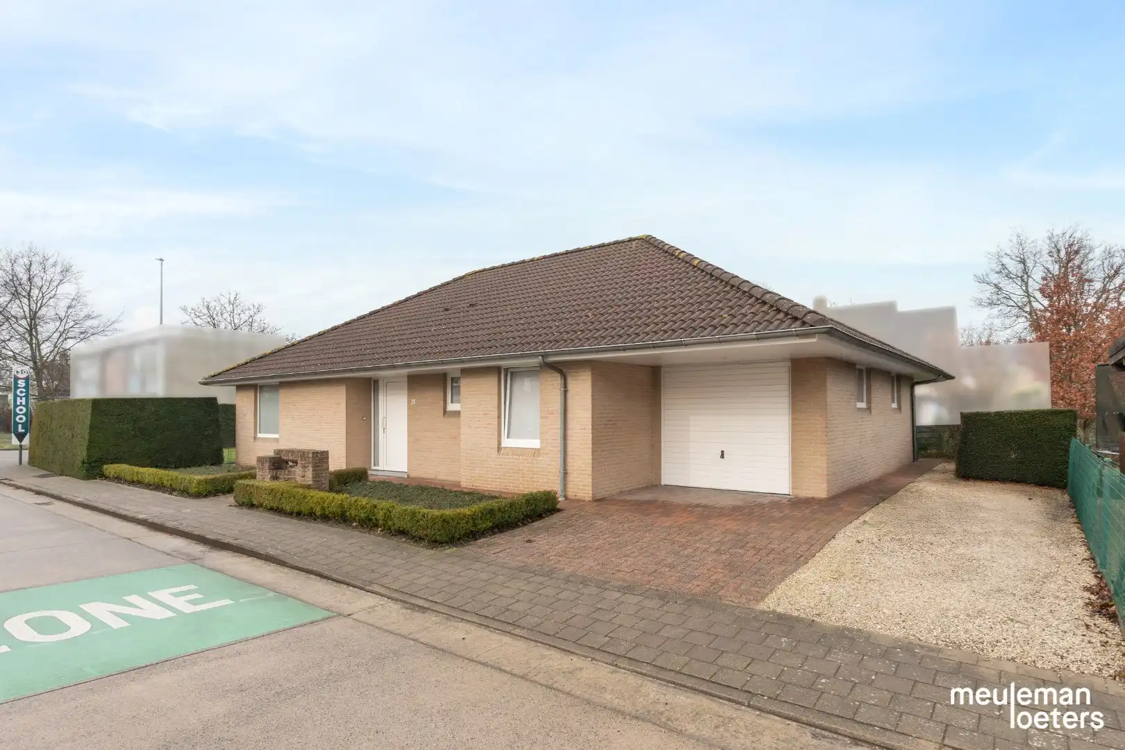 Schitterend gelegen en energiezuinige gelijkvloerse woning met tuin en garage foto 17