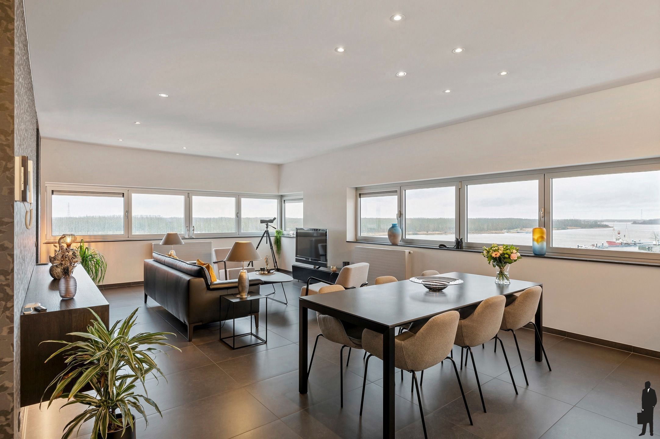 Luxe appartement met adembenemend Scheldezicht en topafwerking in Rupelmonde foto 2