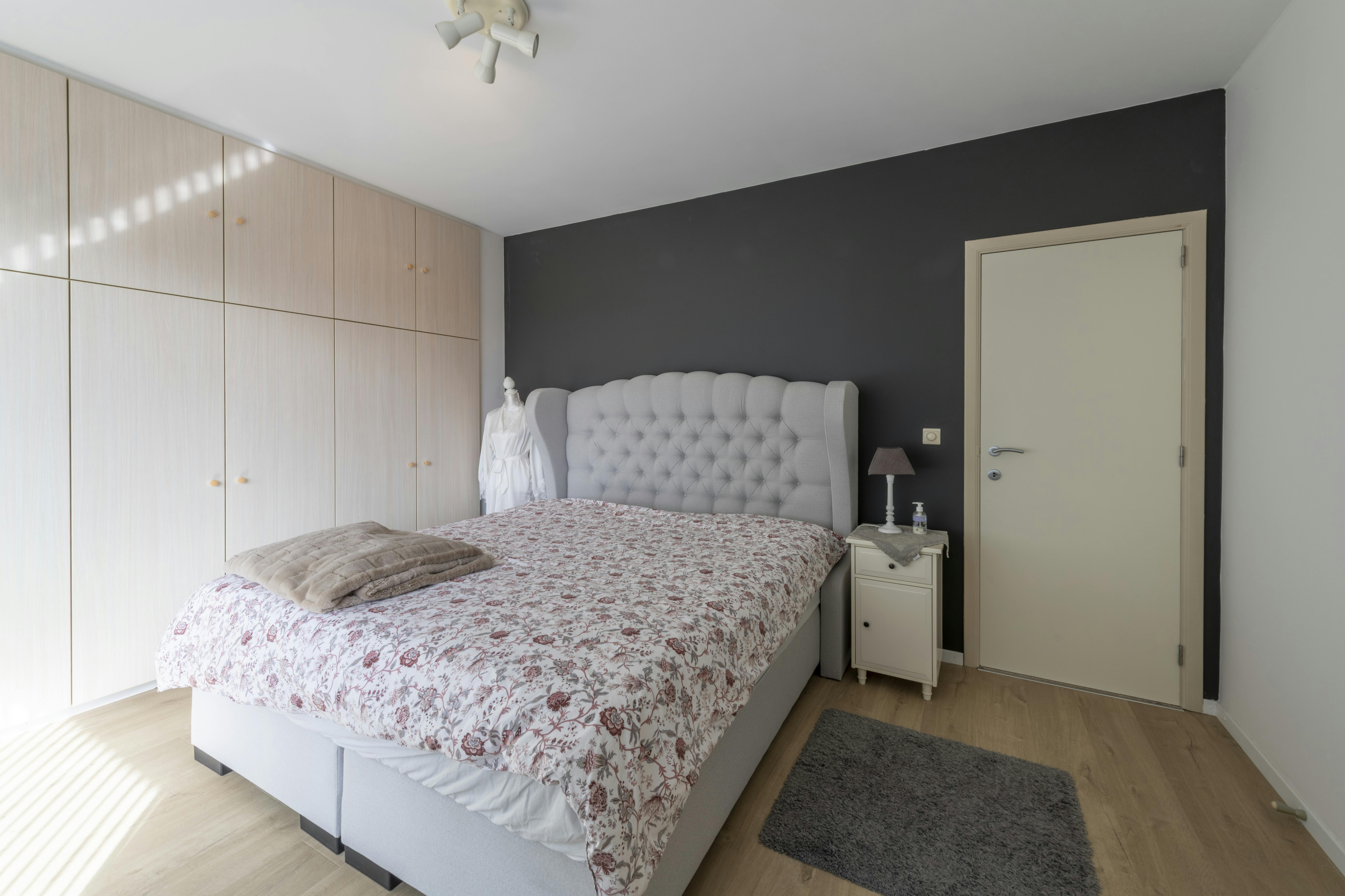 Lichtrijk appartement met 3 slaapkamers te koop Brasschaat. foto 10
