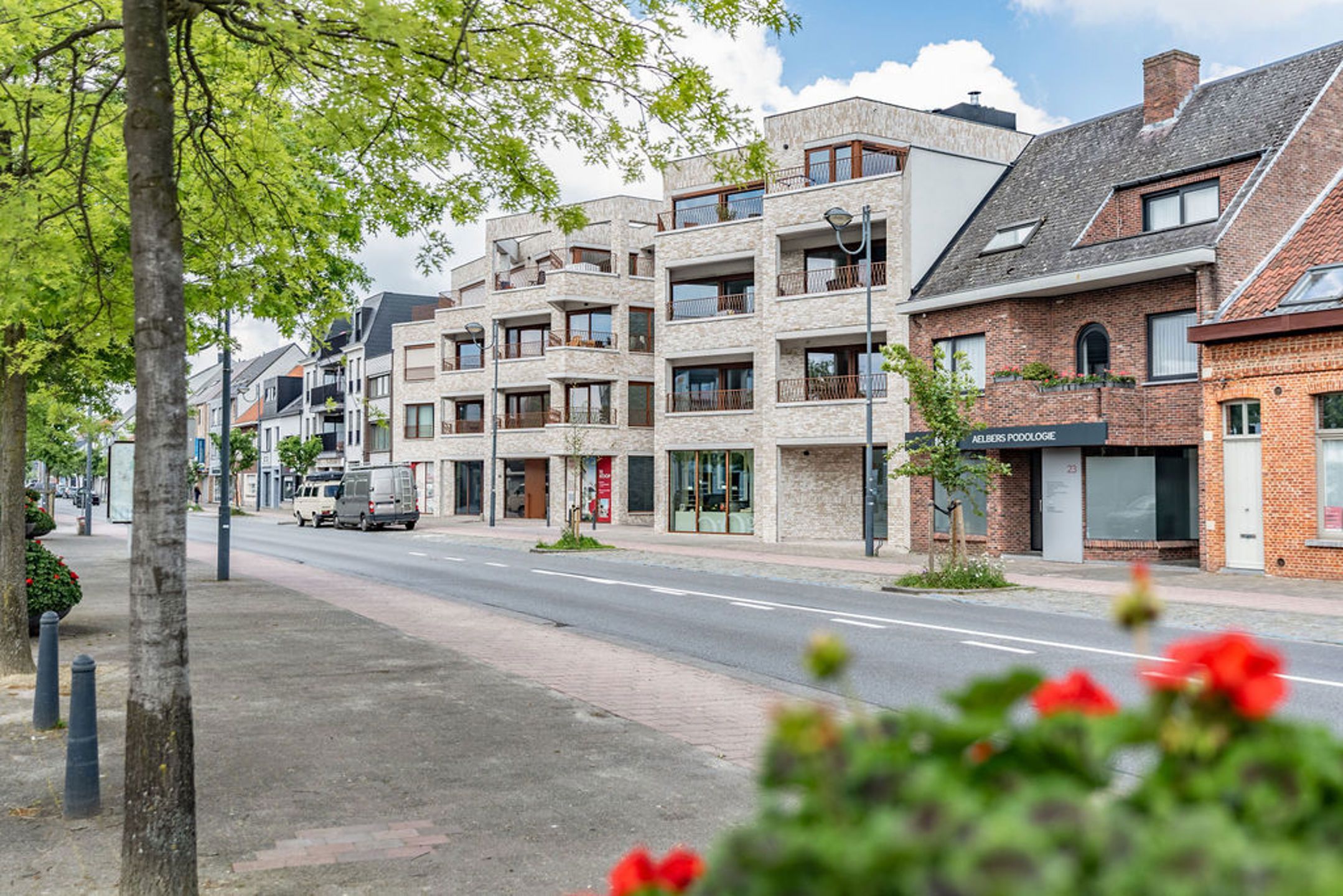 Uitzonderlijk wonen in een groen binnengebied in het centrum foto 3