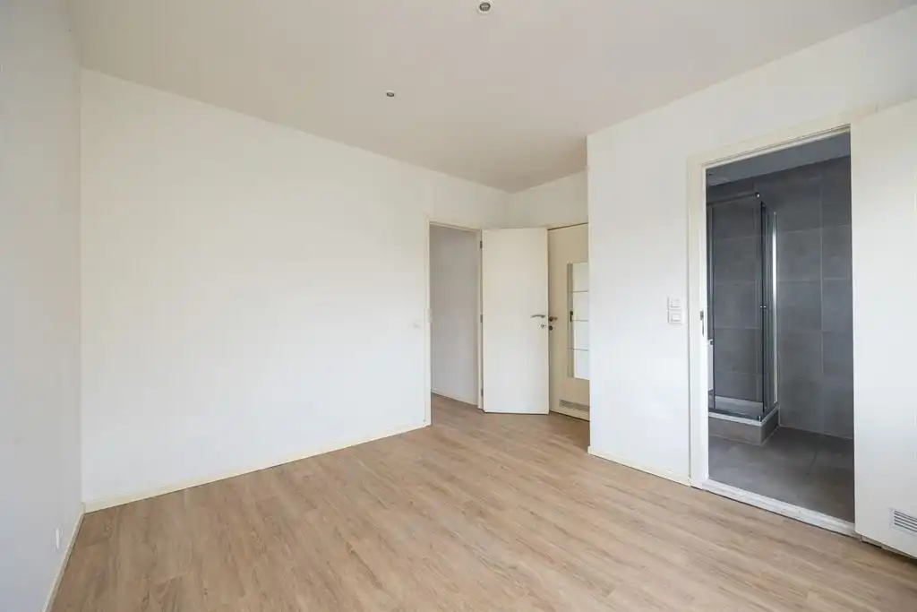 Instapklaar appartement vlakbij Park van Eden foto 8