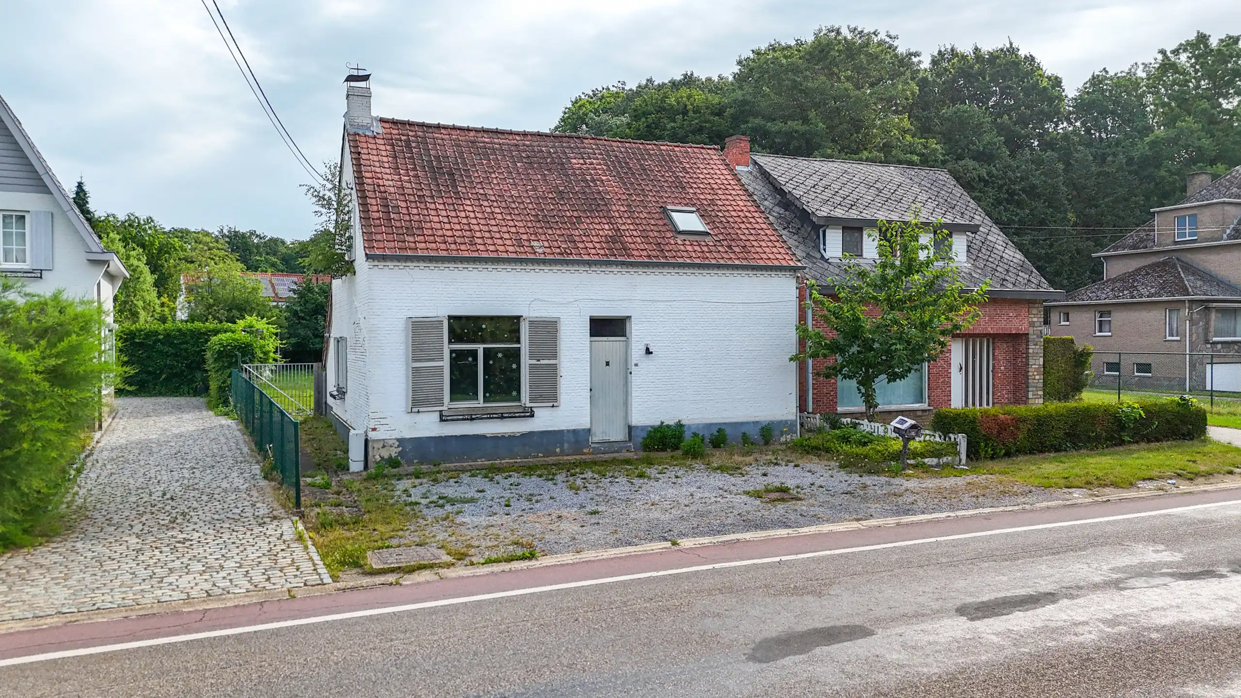 Renovatiepand met ruime living en mooi perceel van 6+ are! foto 25