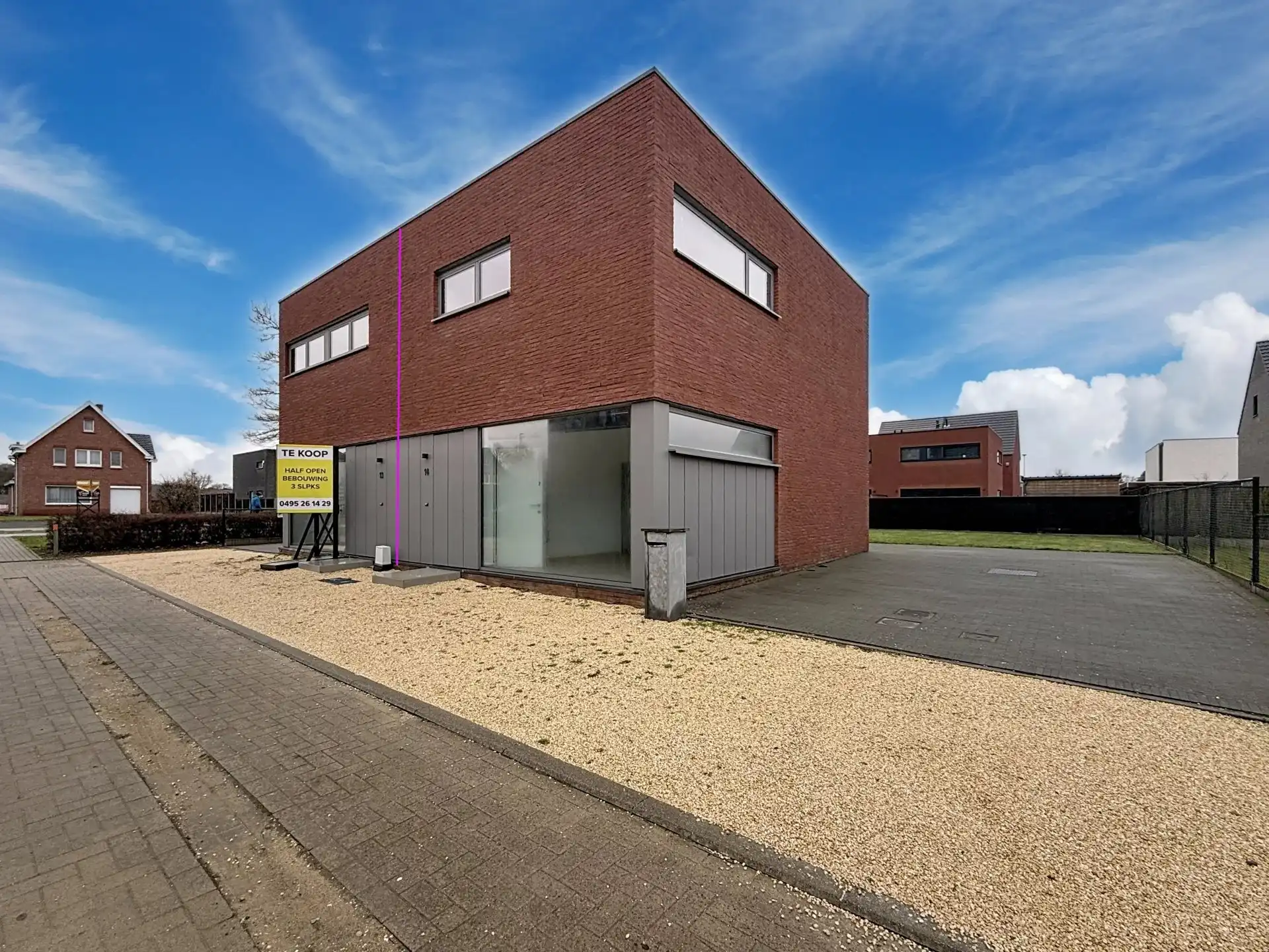 Energiezuinige woning met 3 slaapkamers en tuin. foto {{pictureIndex}}