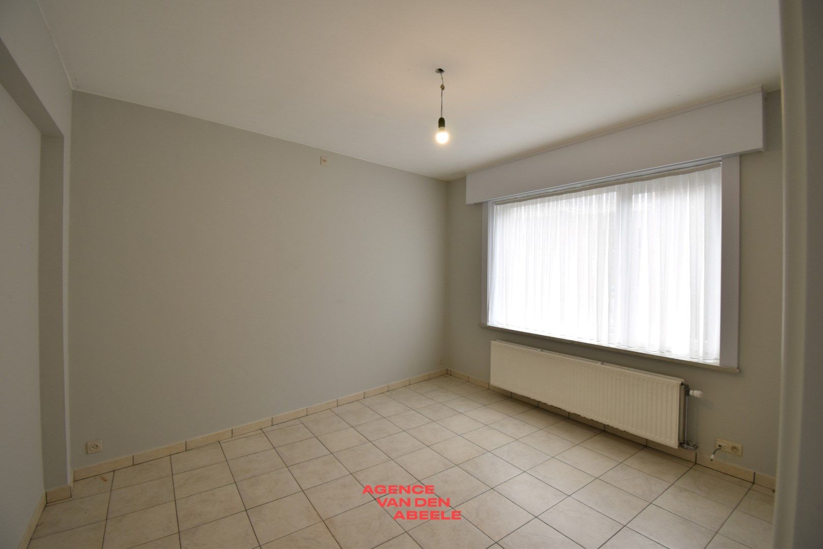 Ruim en hedendaags appartement net buiten Brugge foto 10