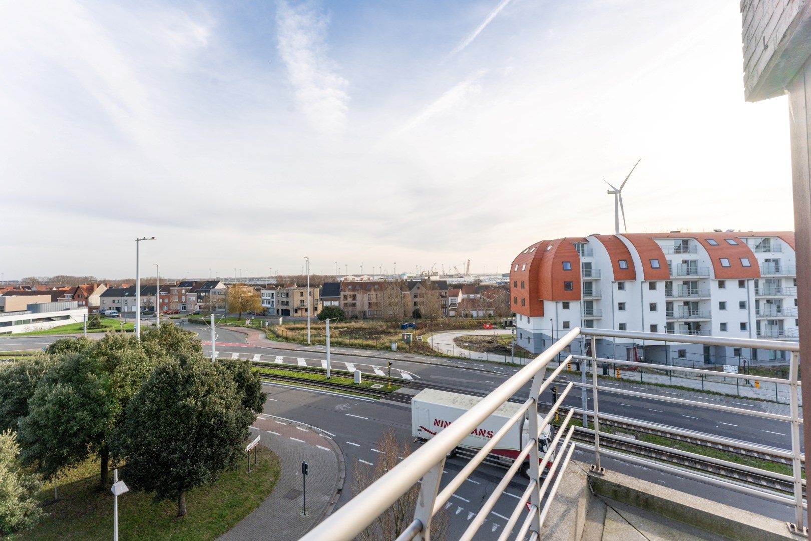 hoek appartement met 1slaapkamer foto 9