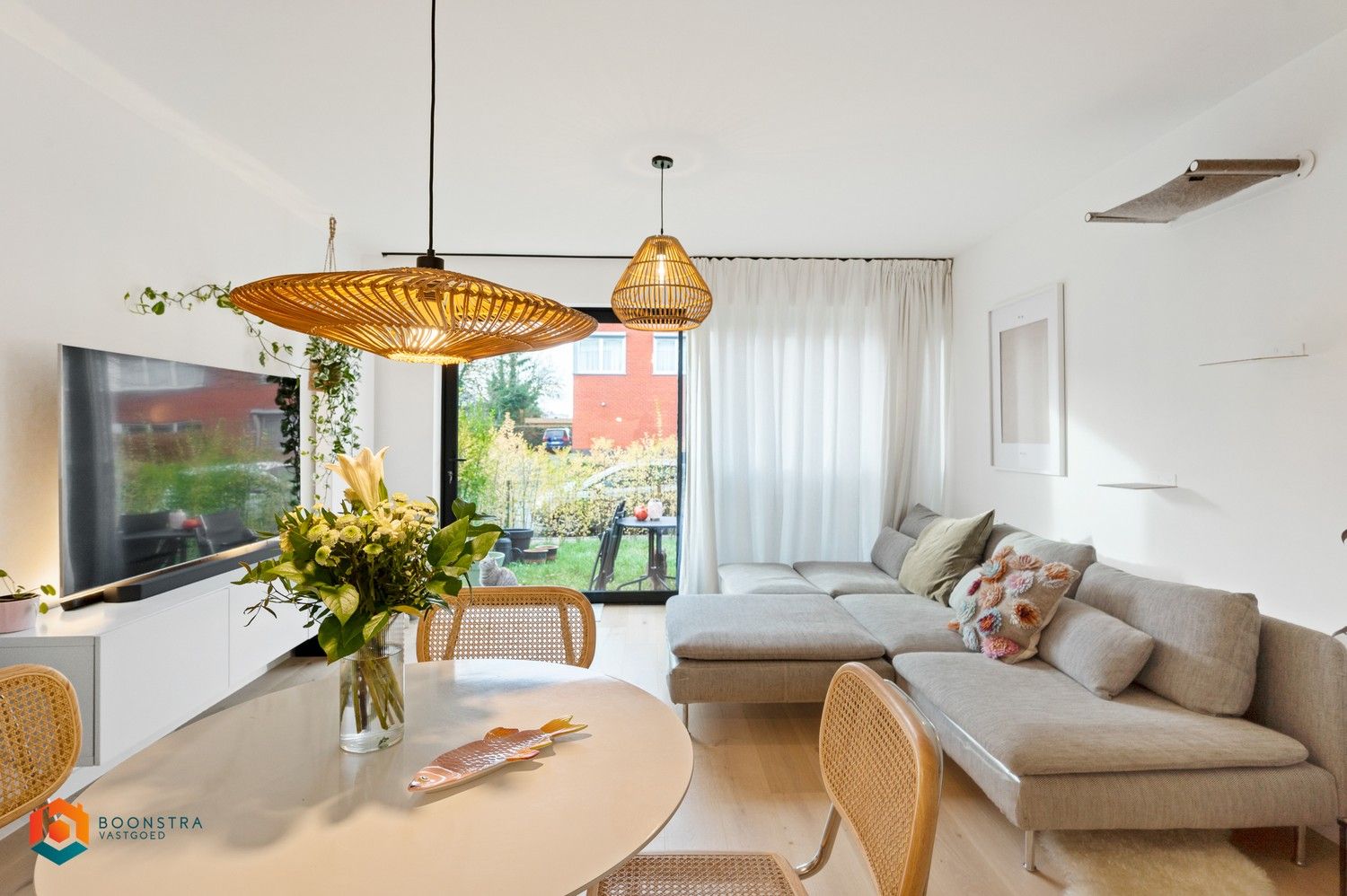 Gelijkvloers app. met 2 slpkrs en tuin te Edegem foto 4