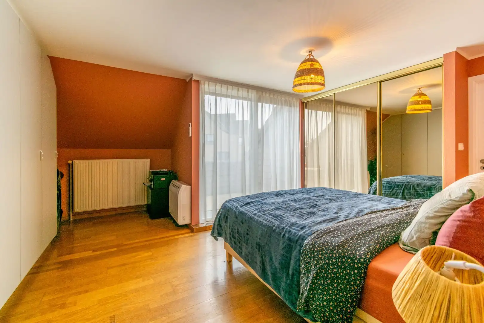 RUIM, INSTAPKLAAR APP MET 5SLP + 3BDK & TERRASSEN! foto 14