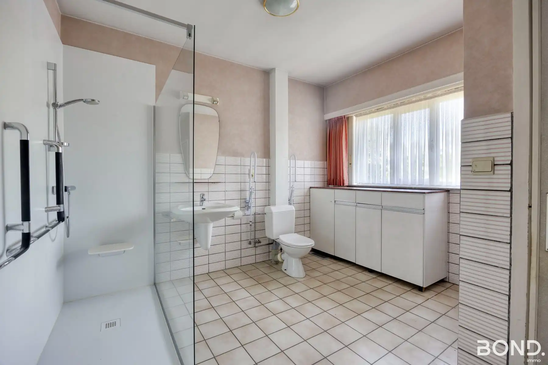 Ruime woning met prachtige tuin in Rotselaar! foto 11