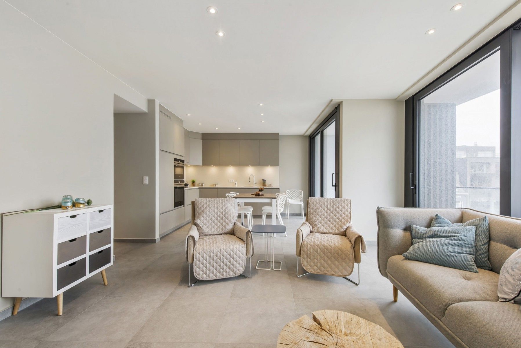 Centraal appartement met 2 slaapkamers vlakbij zee foto 4