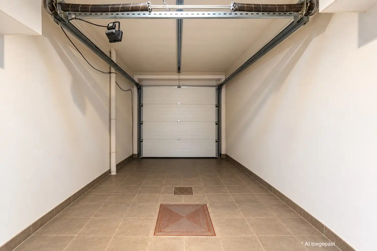 Op te frissen rijwoning op toplocatie foto 21
