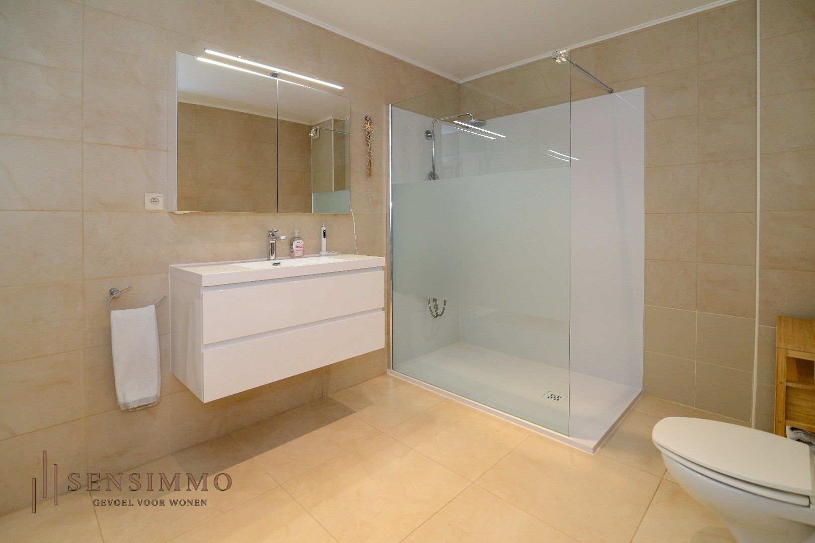 Instapklare energiezuinige woning met 4 slaapkamers en grote tuin in Maasmechelen foto 17