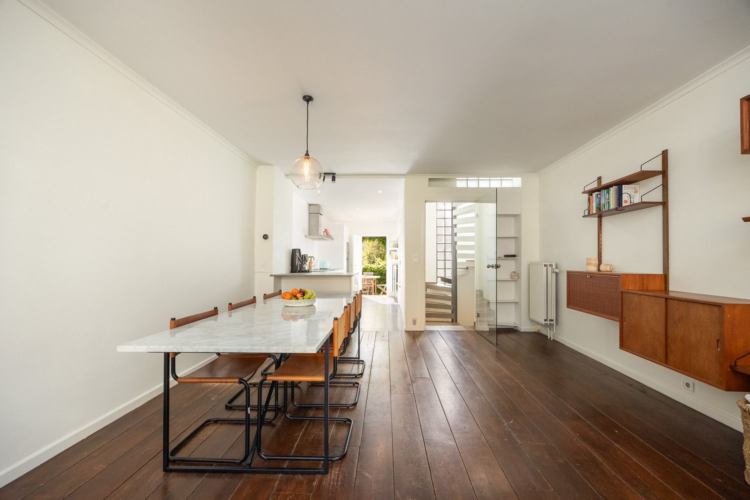 Instapklare Bel-étagewoning met 2 à 3 slk's te Zurenborg met 2 zonnige terrassen en garage foto 2