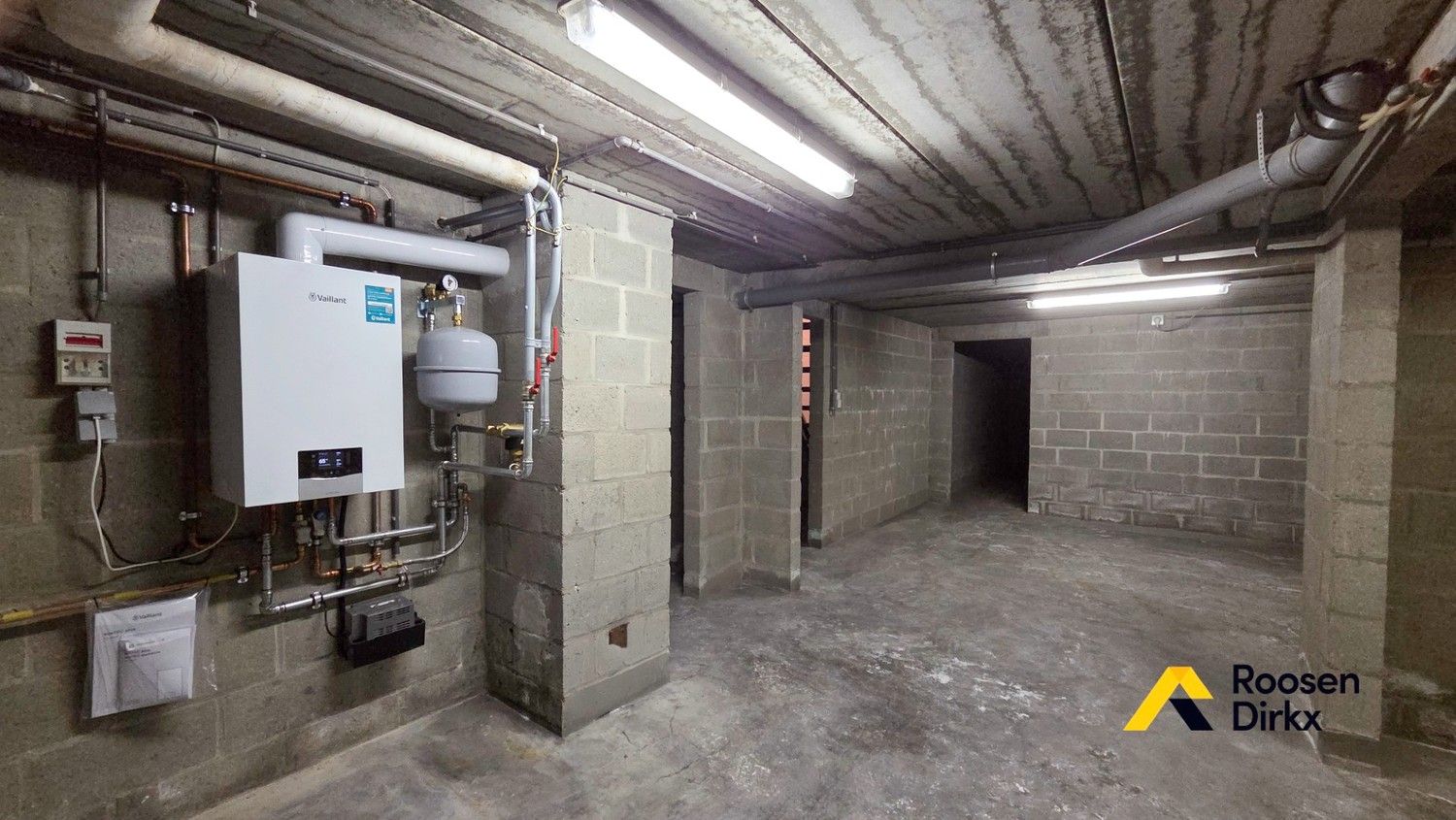 Degelijke woning met 3 slaapkamers en prachtig zicht op ±9 are! foto 38