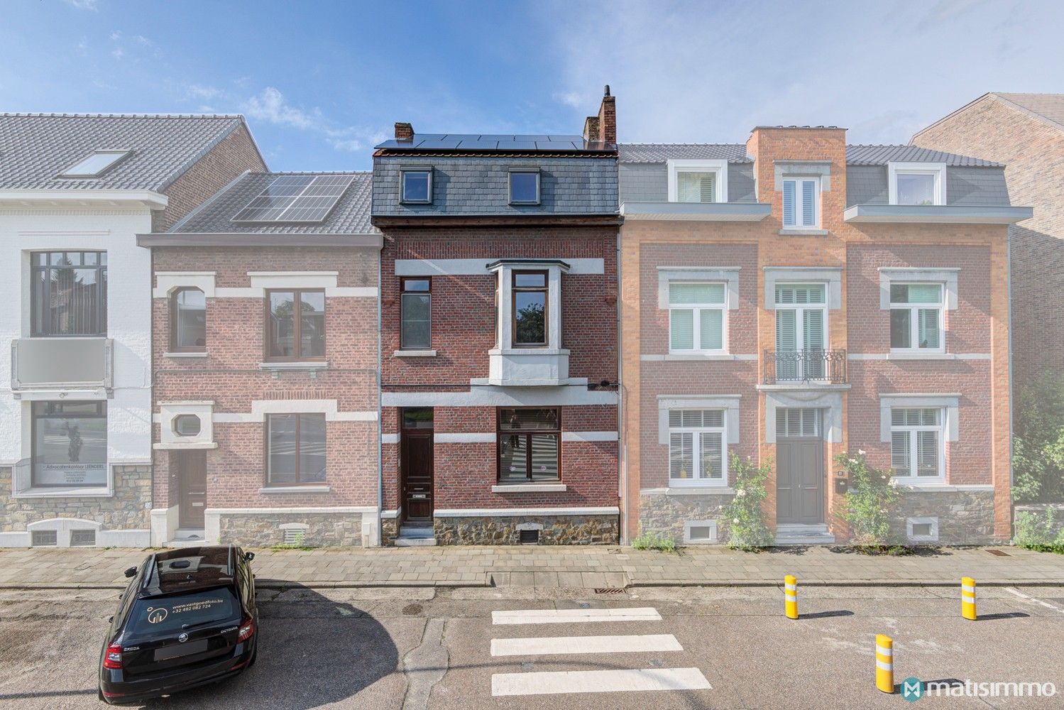 STATIG HERENHUIS MET 3 SLAAPKAMERS, ZONNEPANELEN EN GARAGE IN CENTRUM TONGEREN foto 1