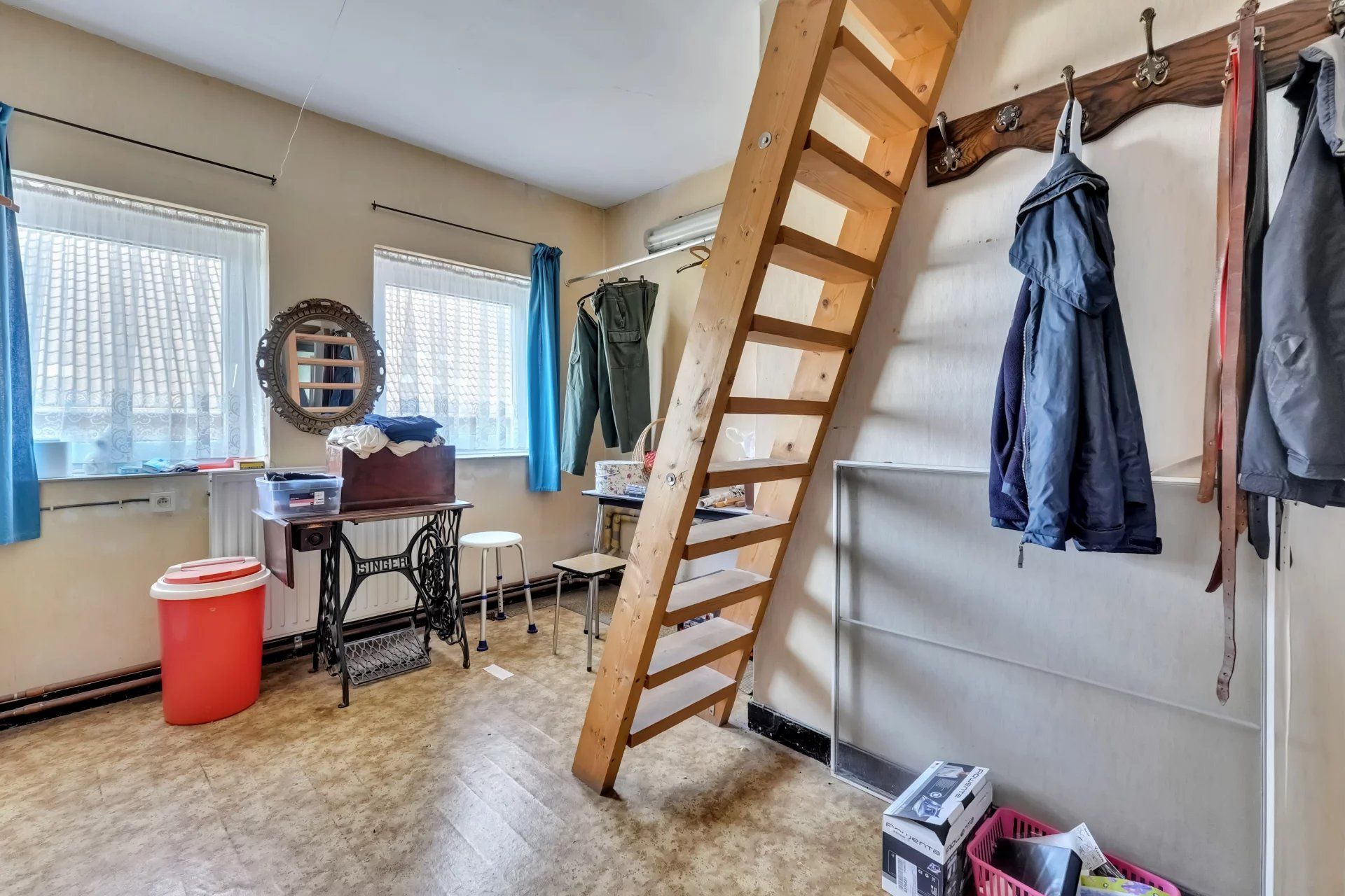 Te renoveren, landelijk gelegen woning/ projectgrond foto 14