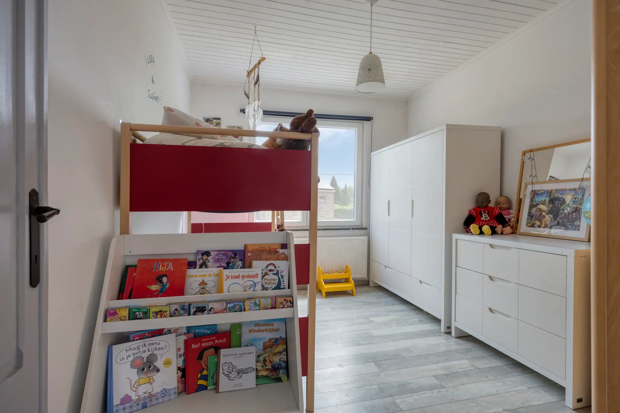 Instapklare woning met 4 slaapkamers, tuin & garage te Bost foto 13