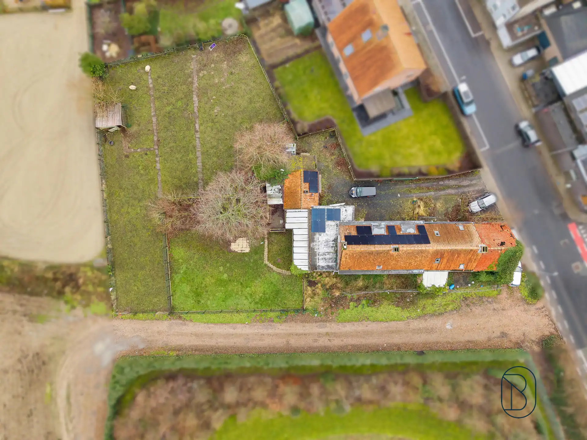 Bouwgrond met vergunning voor 3 woningen  foto 10