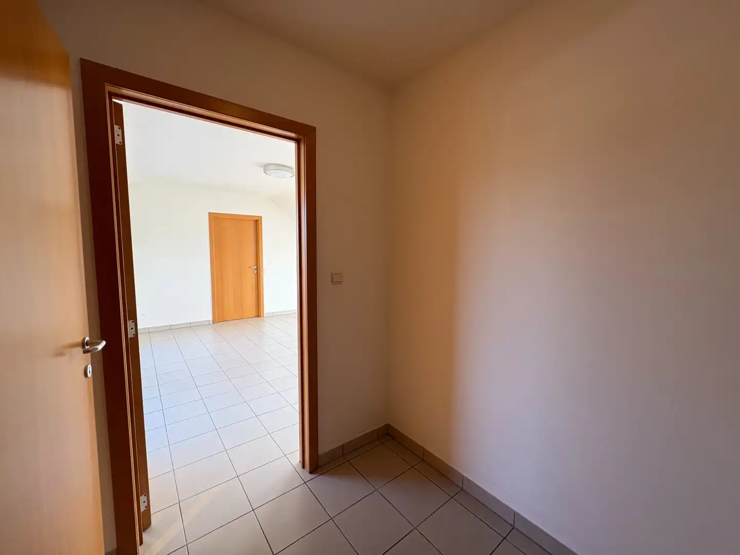 Gunstig gelegen, lichtrijk appartement foto 15
