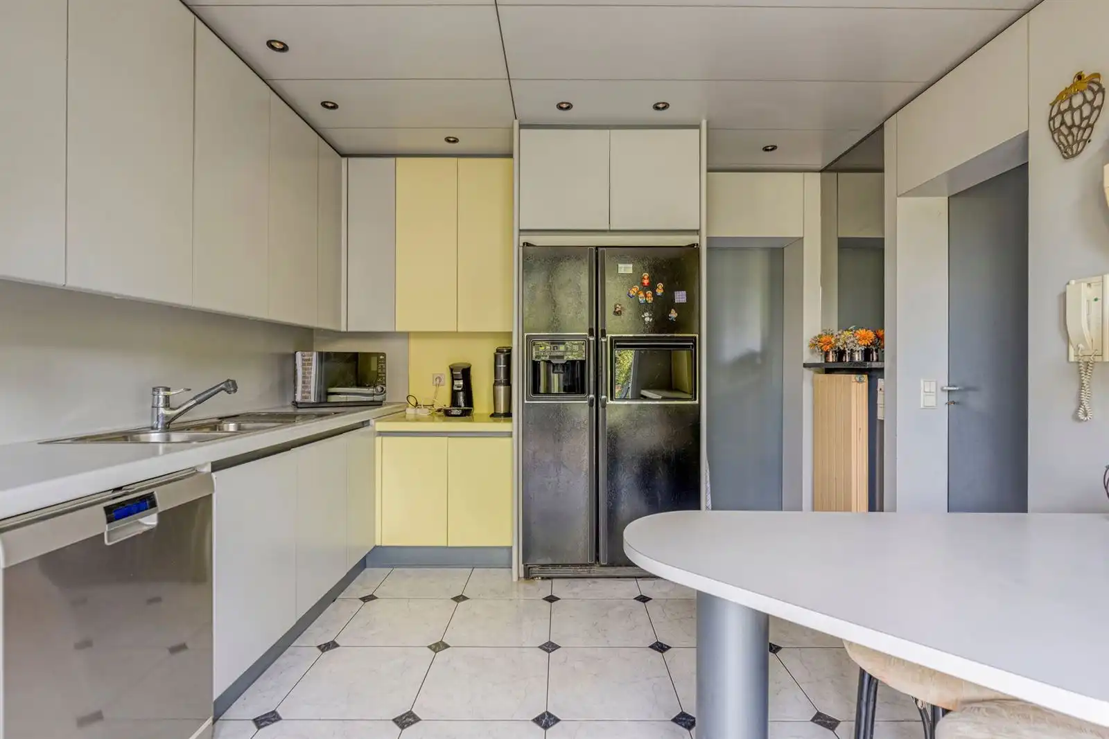 Charmante woning met tuin foto 17