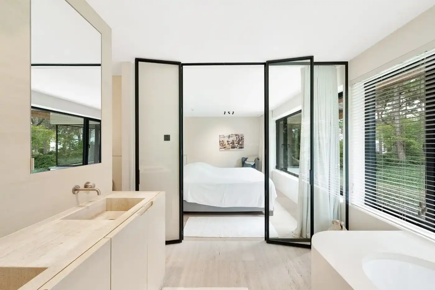 Luxueuze villa gelegen op een zeer rustige en begeerde ligging in het Zoute foto 16