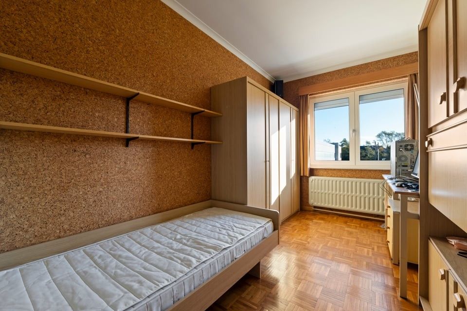 CHARMANTE, INSTAPKLARE WONING MET 3 SLAAPKAMERS, GROTE ZOLDER EN GEEZELLIGE BUITENRUIMTE foto 24