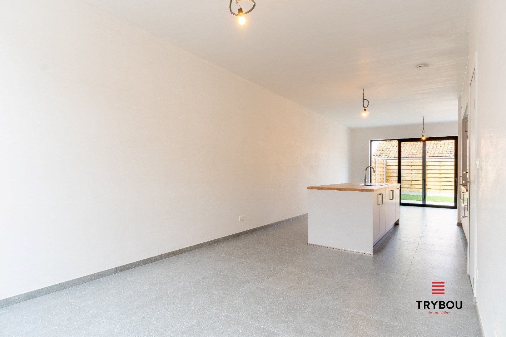 Instapklare gezinswoning in hartje Merkem met 4 slaapkamers en zonnige tuin foto 4