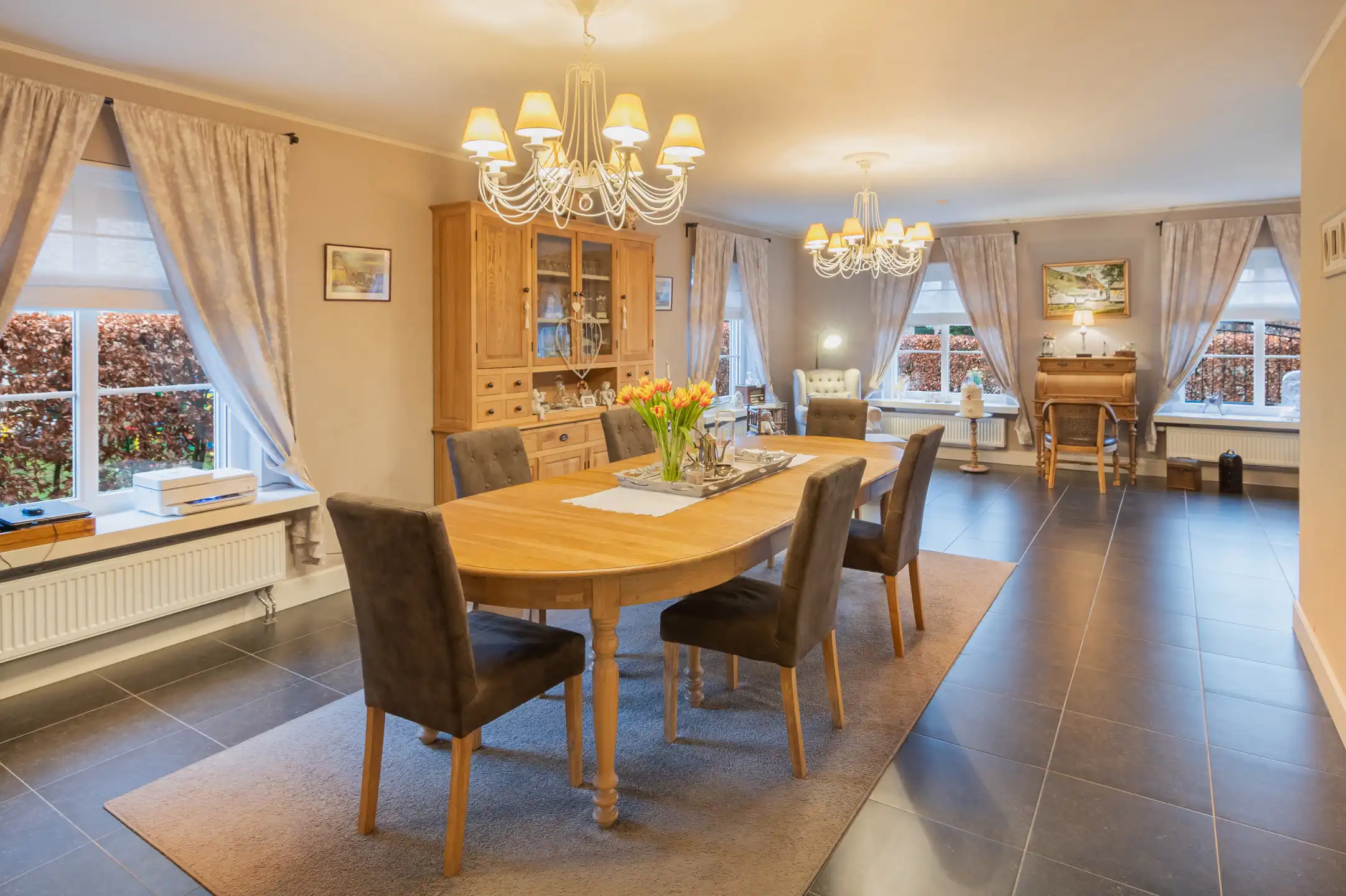 Knappe villa in landelijke stijl met uitgestrekt uitzicht foto 5