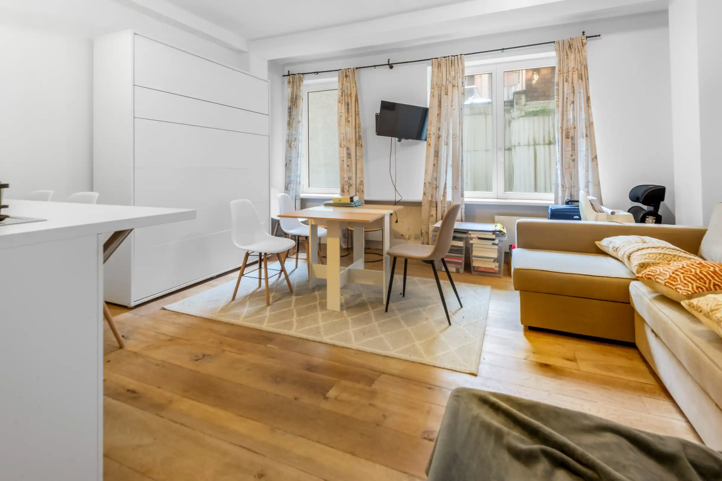 Handelsruimte met studio gelegen op de Zeedijk in het Zoute.  foto 13