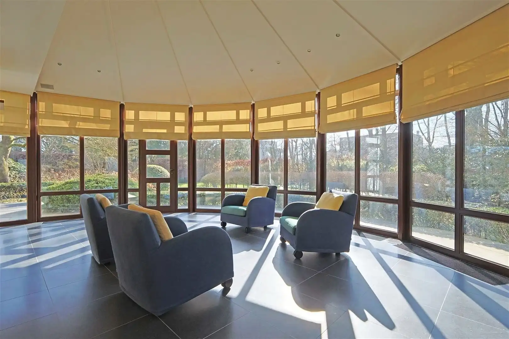 Tijdloze villa op goed bereikbare locatie foto 7