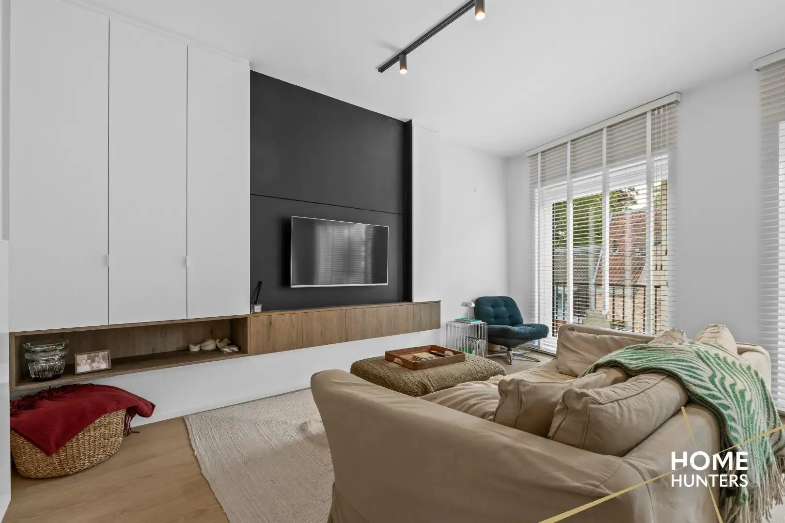 Volledig gerenoveerd appartement met fantastische zichten in het historische stadscentrum van Ieper foto 2