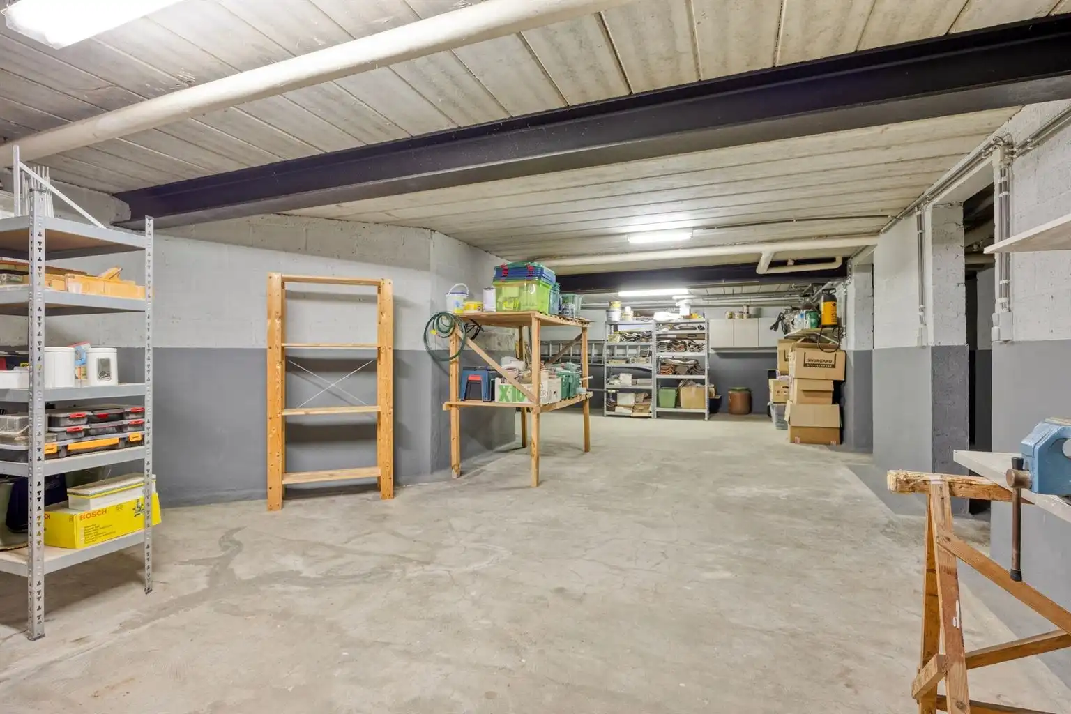 Toffe, vrijstaande split-level woning met 4 slaapkamers, inpandige garage, prachtig aangelegde tuin en zonnepanelen, rustig gelegen in het landelijke Ophoven.  foto 34