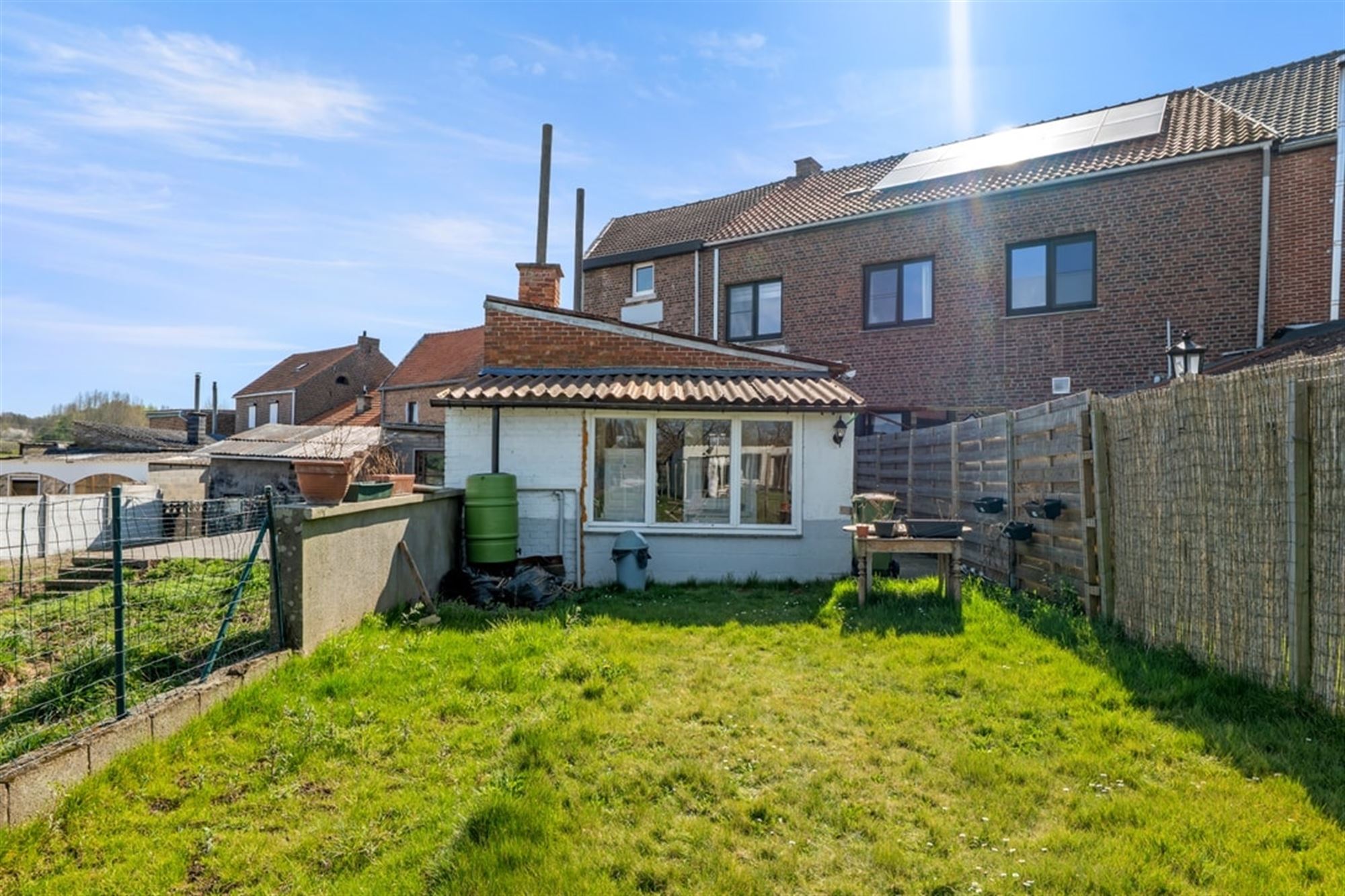GEZELLIGE GEZINSWONING MET 3 SLKS EN EEN GARAGE IN HET LANDELIJKE HEERS foto 33