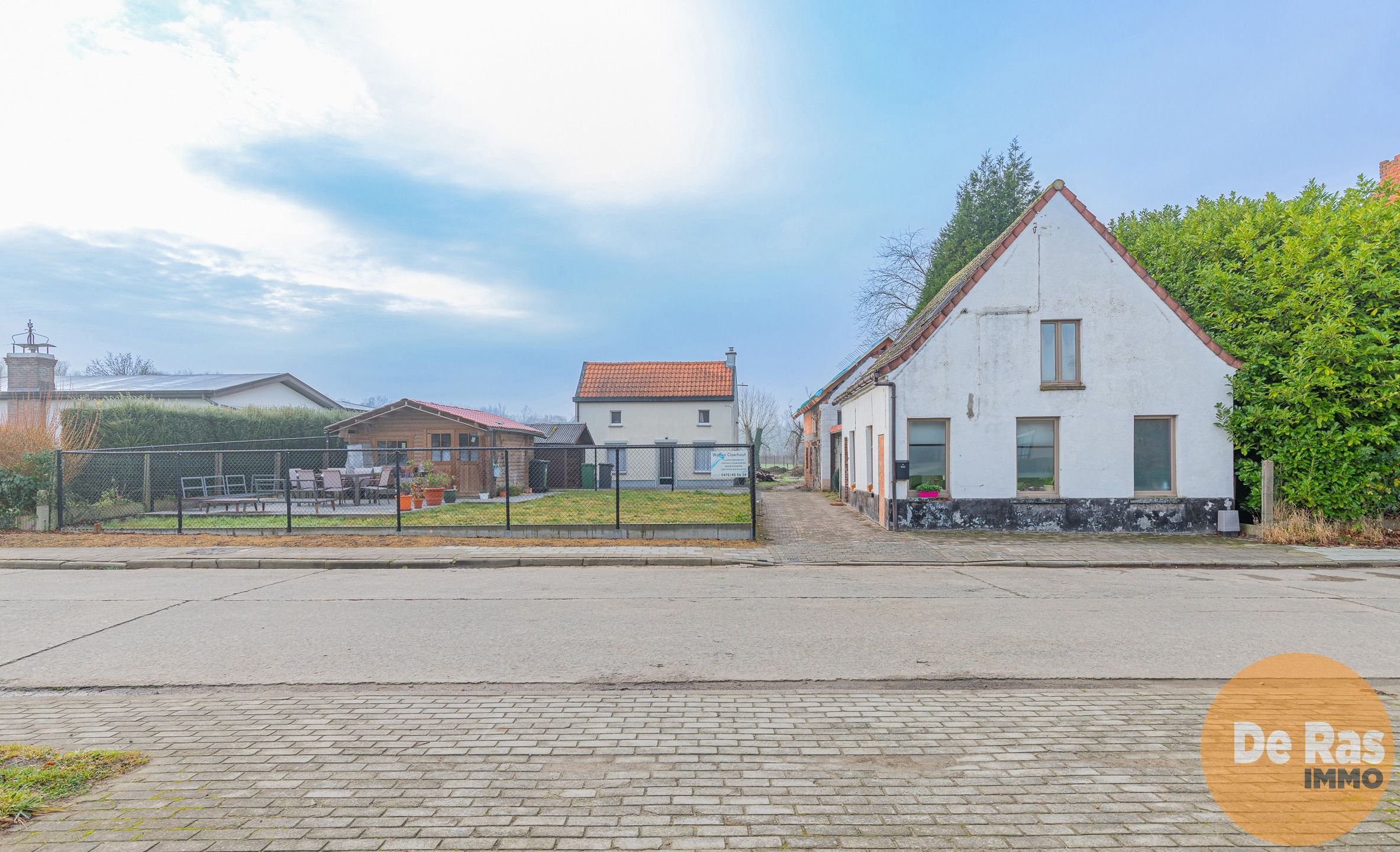 OORDEGEM - Instapklare woning met 2 kamers op leuke locatie foto 3