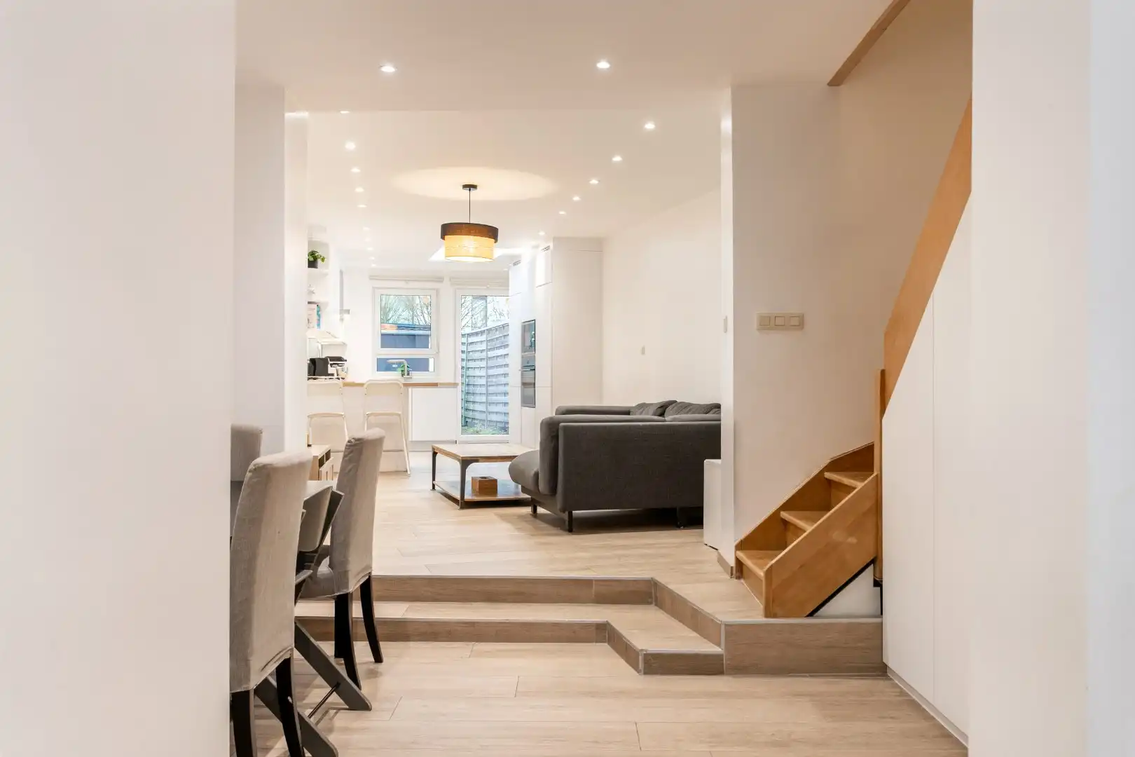 Instapklare woning met 3 SLPK en tuin foto 3