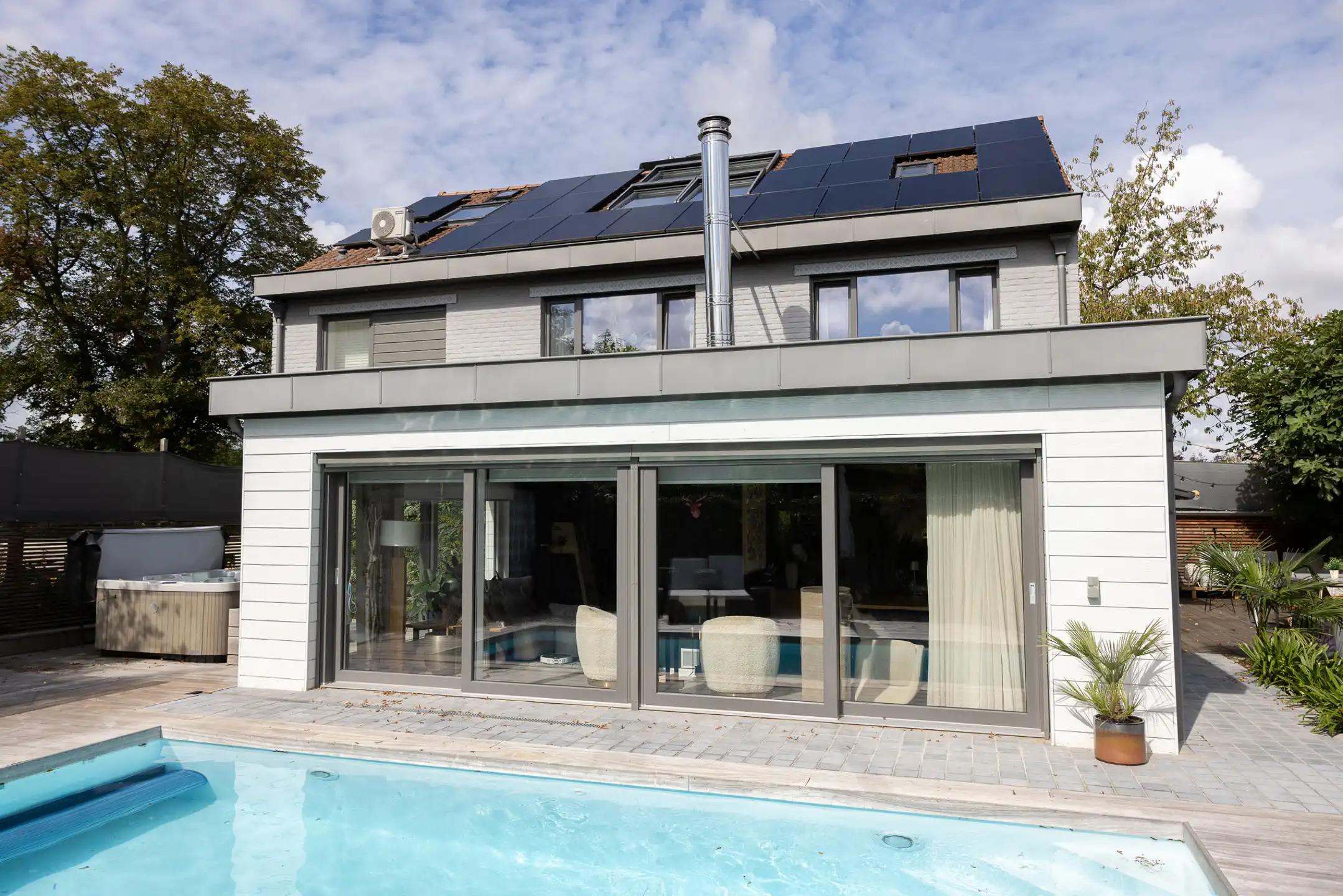 Prachtige villa in een rustige en groene omgeving foto 23