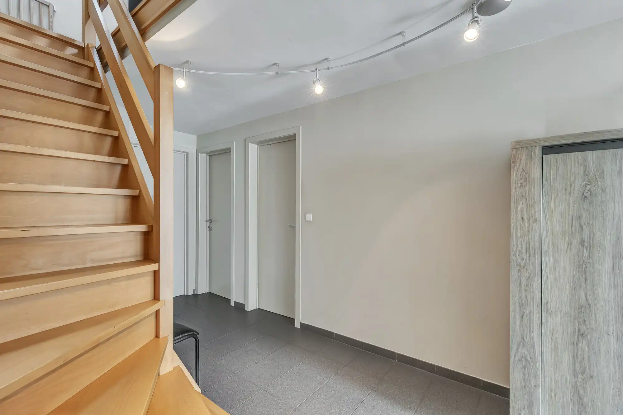 Duplex-dakappartement met 4 slaapkamers en mooi verzicht foto 8