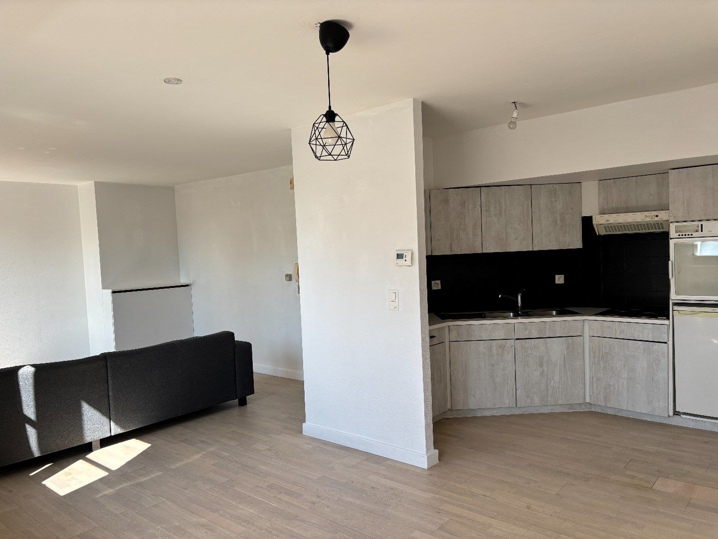 Gezellig appartement met 2 slaapkamers en terras! foto 5