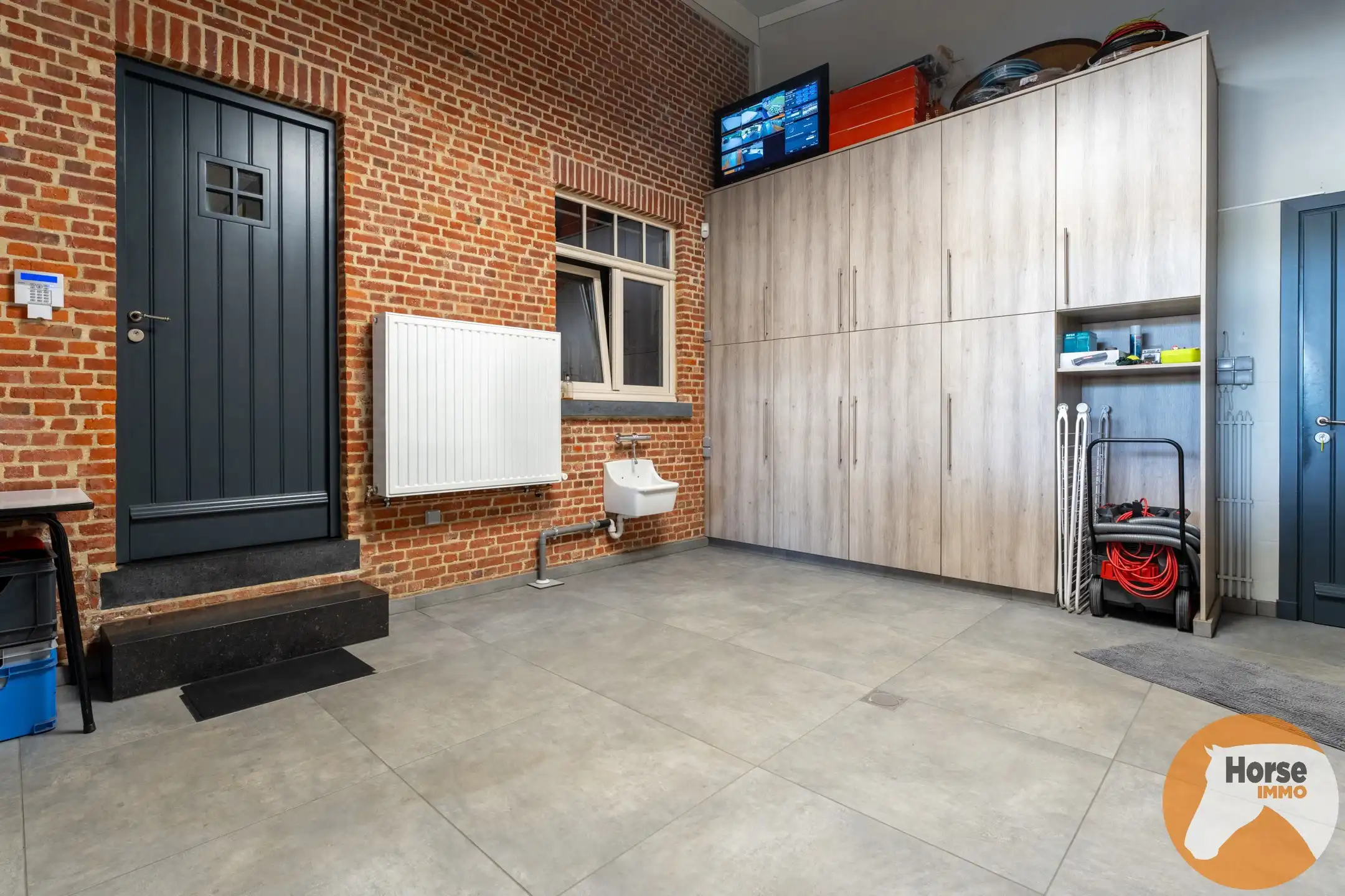 HEUSDEN-ZOLDER - Hoeve met paardenaccommodatie foto 32