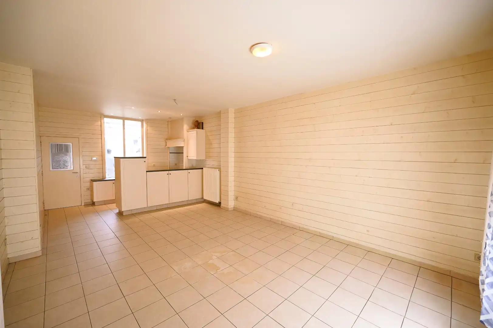 CENTRALE OPBRENGSTEIGENDOM MET 3 ENTITEITEN foto 4