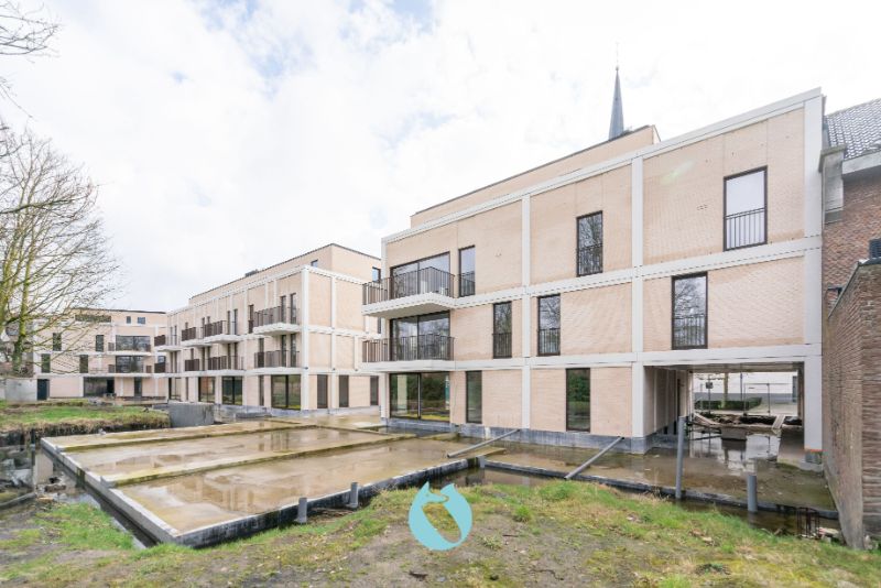 Green Square presenteert u 35 nieuwbouwappartementen en een winkelpand, letterlijk ónder de Kerktoren van Sleidinge. foto 6