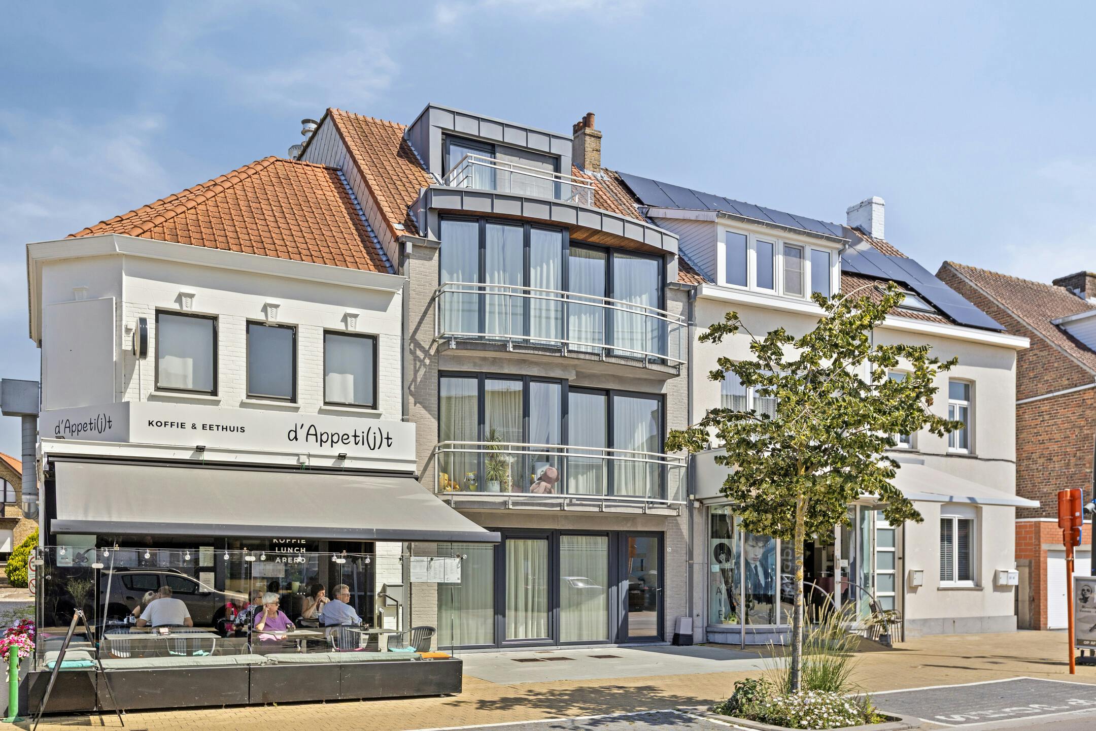 Instapklaar appartement met terras en ruime garage in Koksijde foto 19