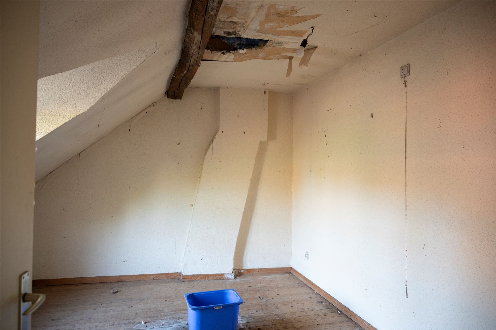 volledig te renoveren woning foto 21